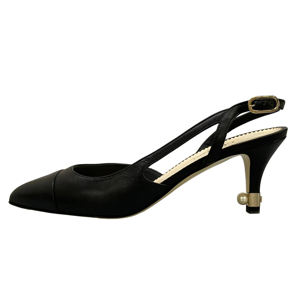 Chanel Black Leather Women's Sandals #324792C10B